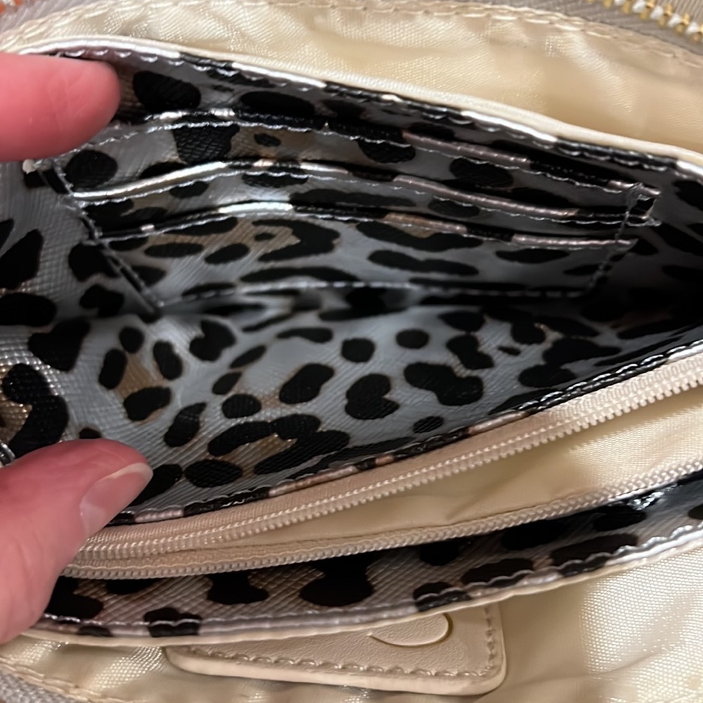 Caroline Hill Crossbody Bag Excellent Condition!! - Picture 7 of 9